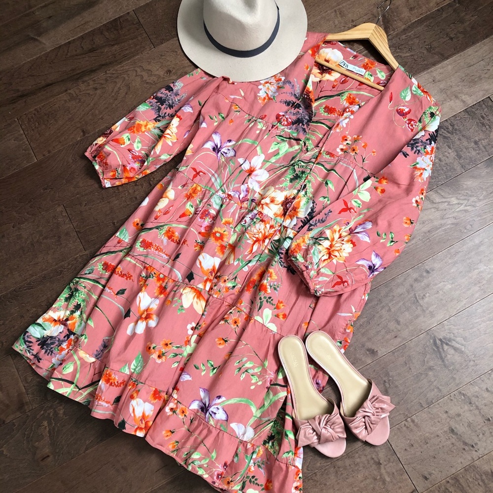 Zara Pretty Tiered Mididress